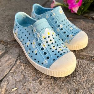 Toddler Native shoe size 8c.